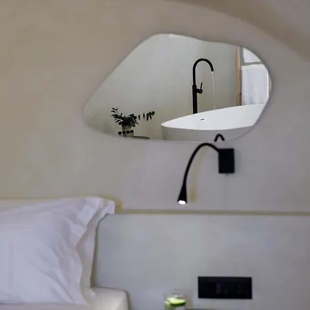 Annouso With Hot Tub By Caldera Villa Oia