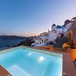 Annouso With Hot Tub By Caldera Oia