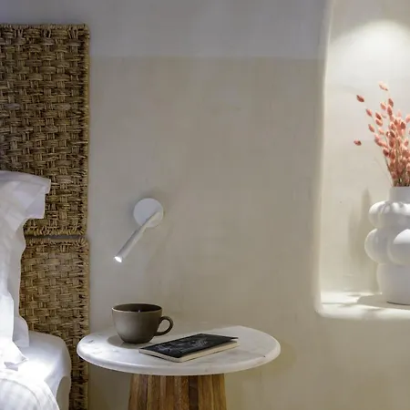 Annouso With Hot Tub By Caldera * Oia (Santorini)