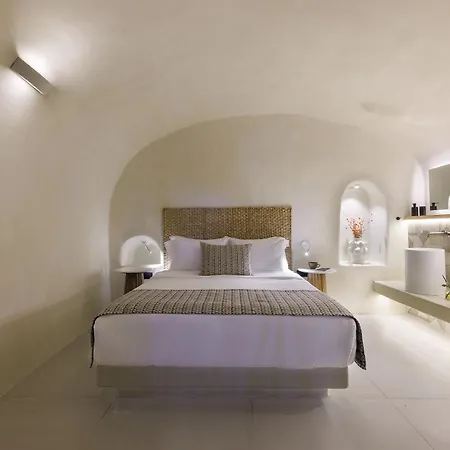 Villa Annouso With Hot Tub By Caldera