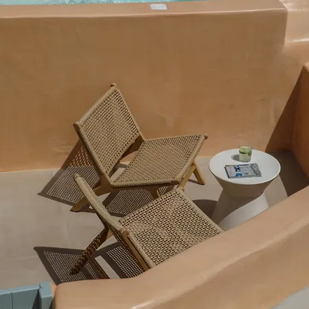Annouso With Hot Tub By Caldera Oia (Santorini)
