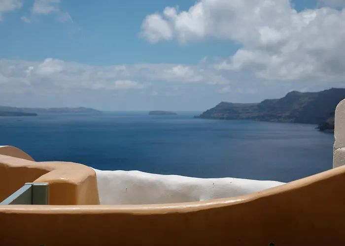 Annouso With Hot Tub By Caldera * Oia