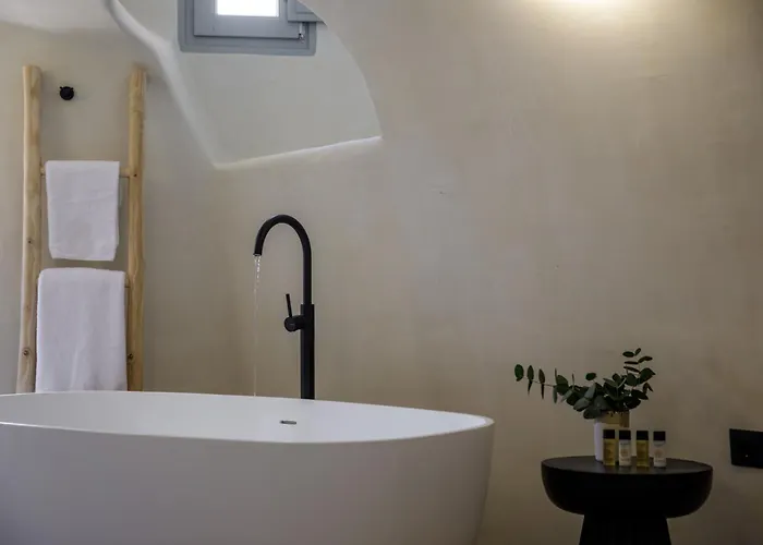 Annouso With Hot Tub By Caldera *