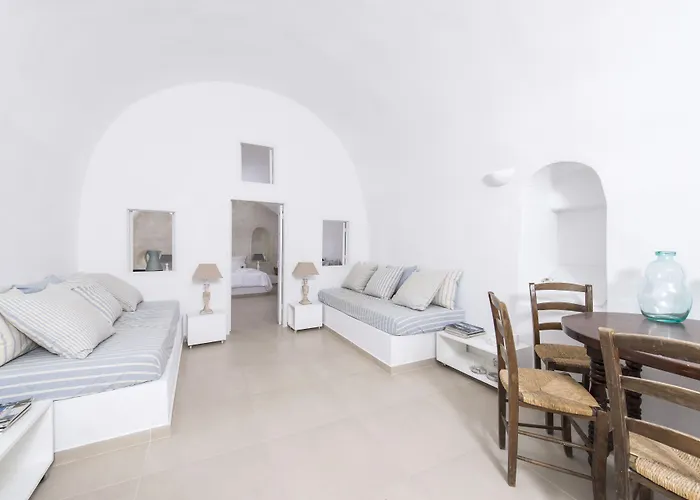 Villa Annouso With Hot Tub By Caldera