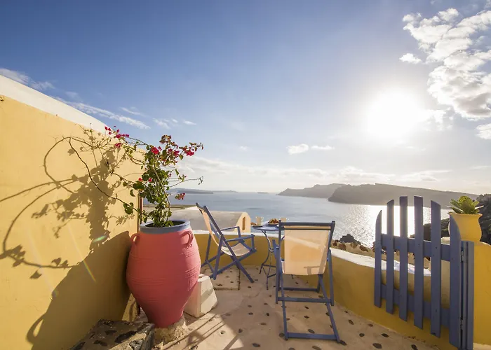 Villa Annouso With Hot Tub By Caldera Oia