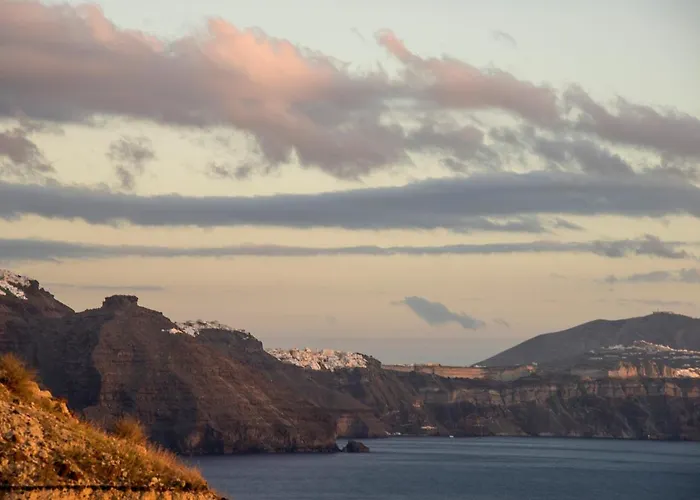 Annouso With Hot Tub By Caldera Villa Oia