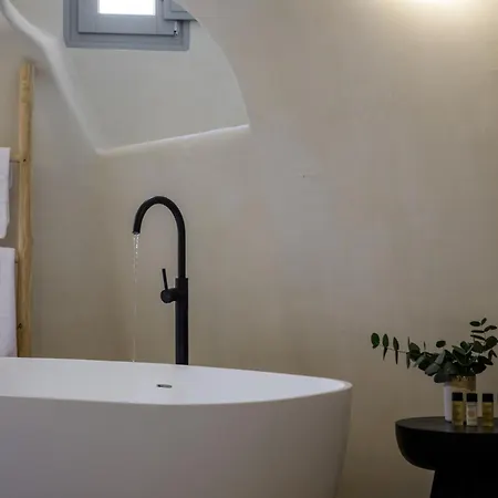 Annouso With Hot Tub By Caldera *