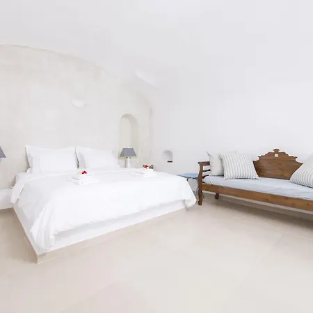 Vila Annouso With Hot Tub By Caldera Oia