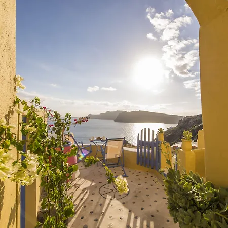Villa Annouso With Hot Tub By Caldera Oia (Santorini)